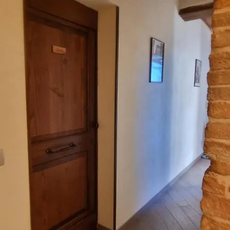 Alojamento de Acomodação e Pequeno-almoço Antico Borgo B&B Seggiano 3*