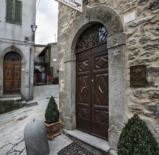 Antico Borgo 3* Seggiano